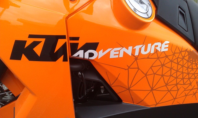 KTM 990 Adventure in prova